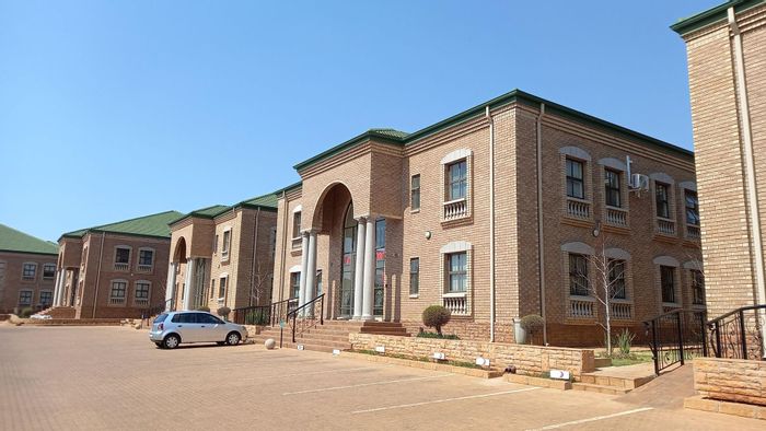 Property #2165267, Office rental monthly in Highveld