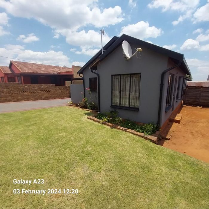 Property #2291435, House For Sale in Mamelodi East