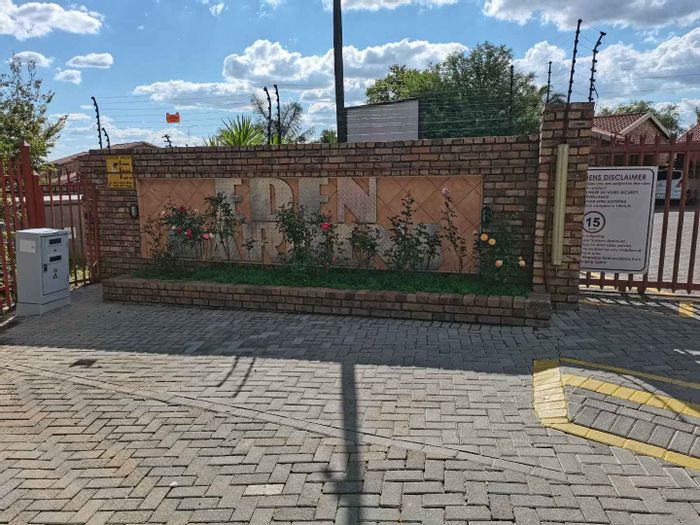 Property #2237755, Apartment Rental Monthly in Rooihuiskraal