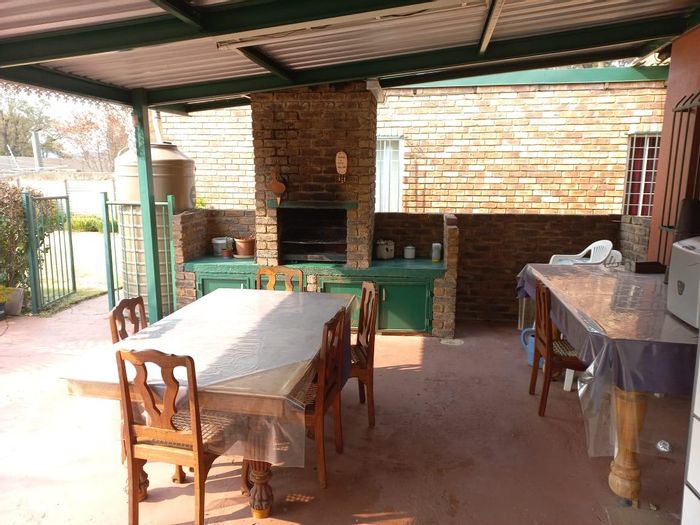 Spacious 4-Bedroom Home with Flatlet for Sale in Lyttelton Manor - No Loadshedding!