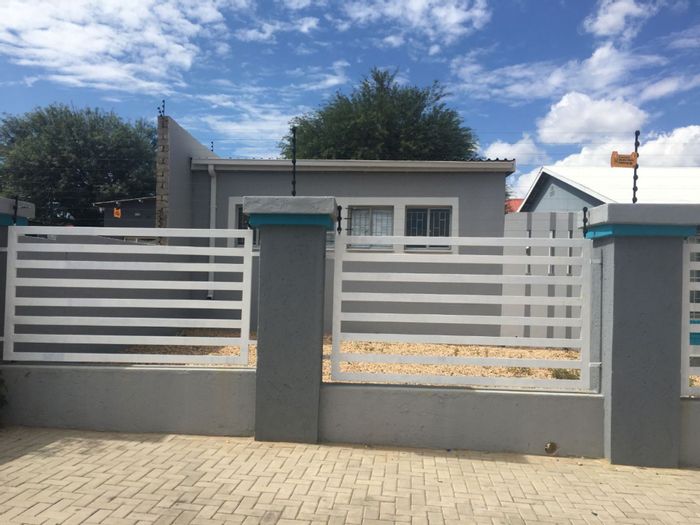 Property #1333073, Office for sale in Windhoek West