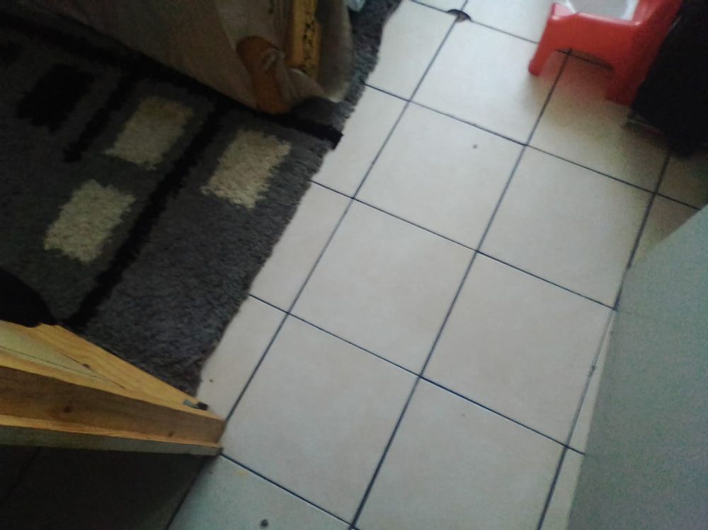 TILES IN GOOD CONDITION