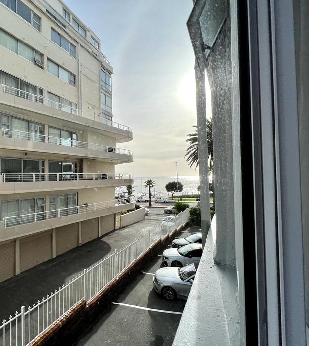 Property #2150408, Apartment for sale in Sea Point