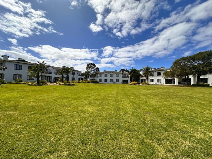 Property #2425603, Apartment Rental Daily in Keurbooms River