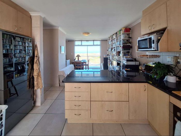 Property #2210877, Apartment for sale in Muizenberg