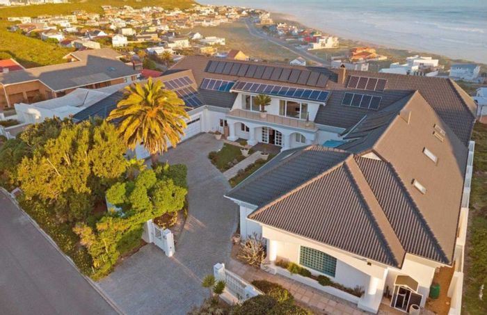 For Sale: Stunning Yzerfontein Central House with Indoor Pool, Solar Heating, and Sea Views