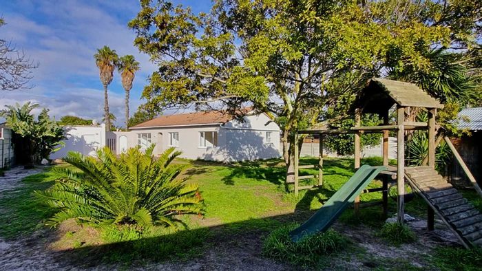Property #2400967, House Rental Monthly in Flamingo Vlei