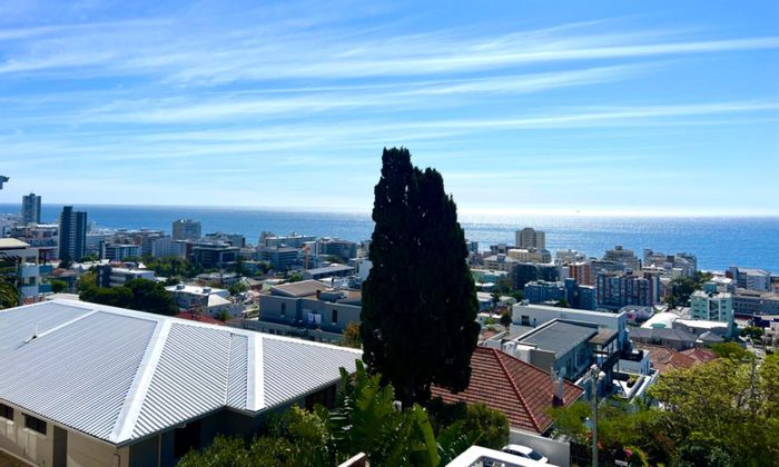 Property #2196442, Apartment pending sale in Sea Point