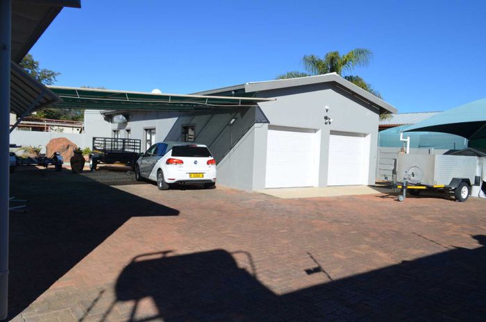 Property #2399478, House For Sale in Academia