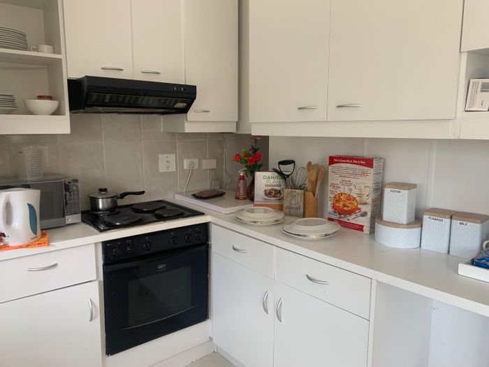 2-bedroom apartment in Ormonde for sale, close to schools and shopping centers.