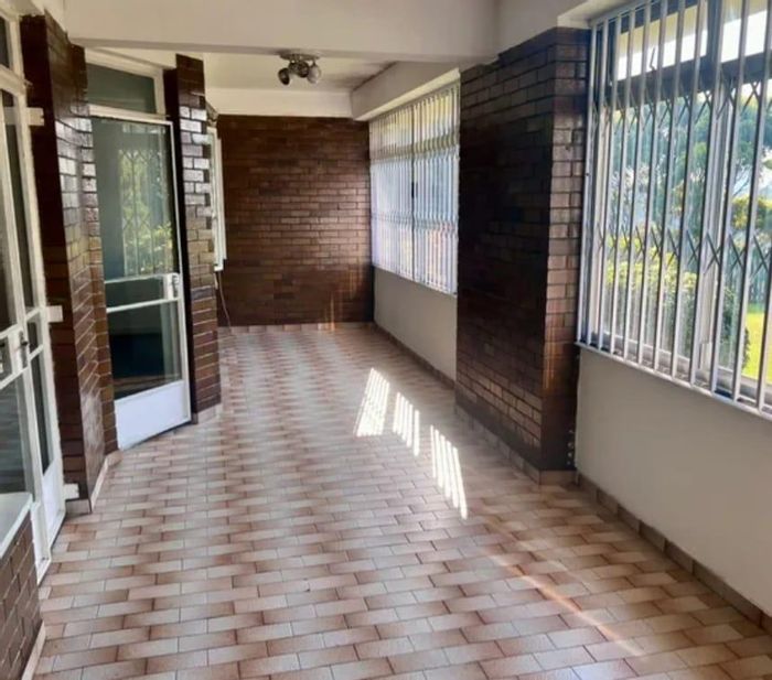 Property #2267863, Apartment for sale in Musgrave