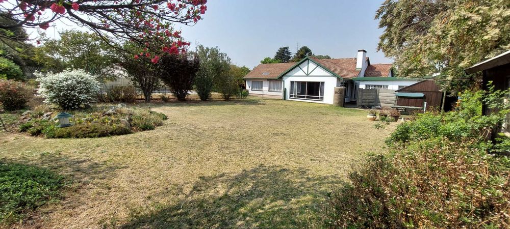 1502 Square meter stand