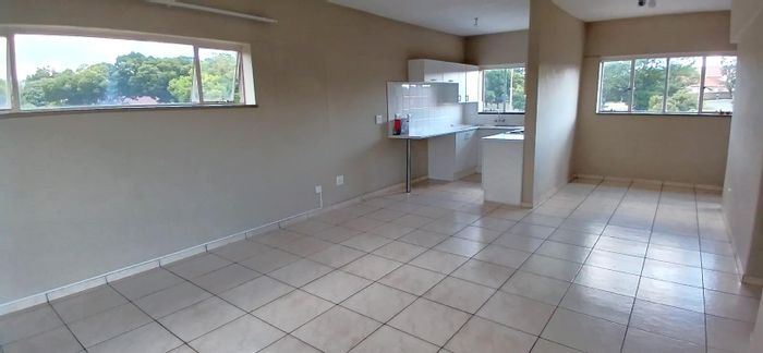 Property #2221110, Apartment rental monthly in Hurlyvale
