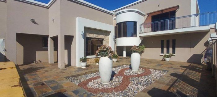 Property #2171902, Office for sale in Lenasia South