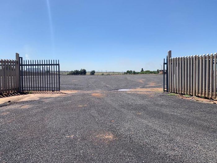 Property #2105281, Industrial rental monthly in Naauwpoort