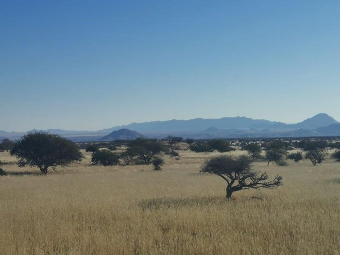 Karibib Central Farm for Sale: Fully Fenced with Stunning Landscapes