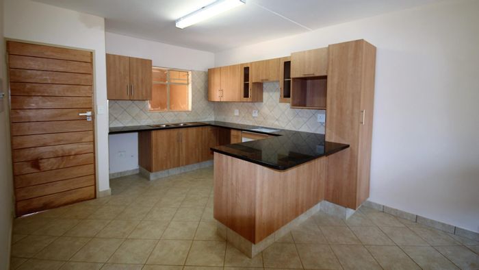 3-Bedroom Apartment To Rent in Elarduspark with Garage, Security, and Fibre.