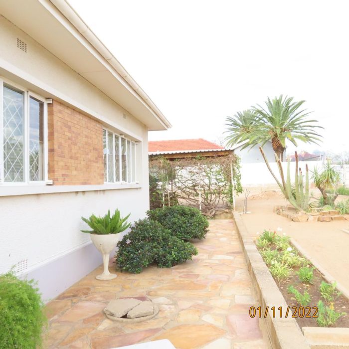Windhoek West properties for sale, page 2