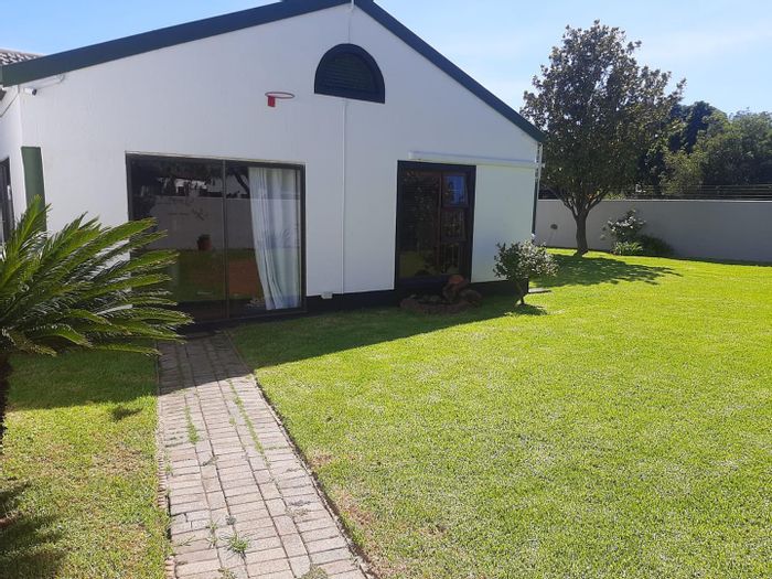 Property #2205065, Townhouse for sale in Vaalpark