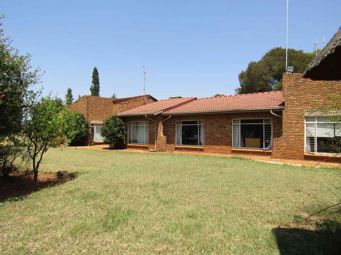 Property #2221593, Small Holding for sale in Benoni Ah