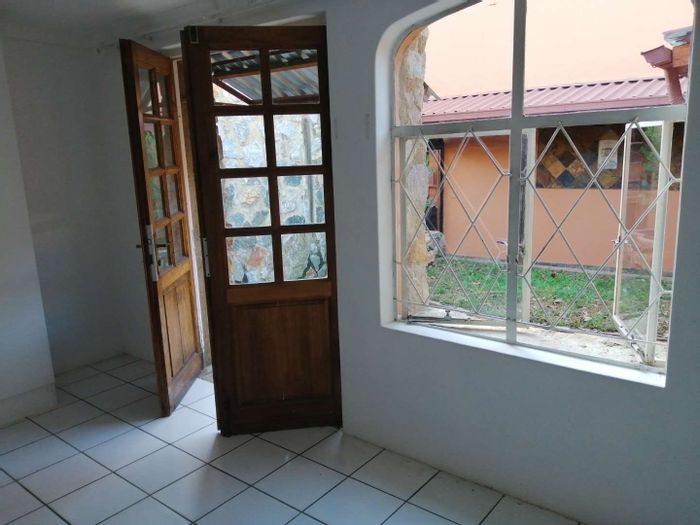Property #2152469, Garden Cottage rental monthly in Orchards