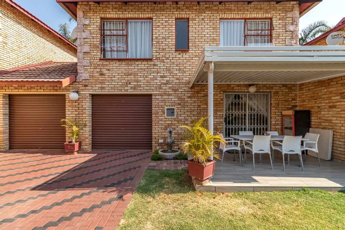 Property #2198641, Townhouse for sale in Wilgeheuwel