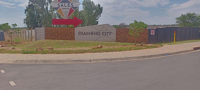 3-Bedroom House in Mahube Valley For Sale, features open yard and security access.