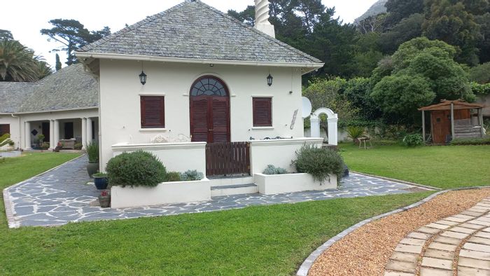 Property #2258415, Cottage rental monthly in Hout Bay Central