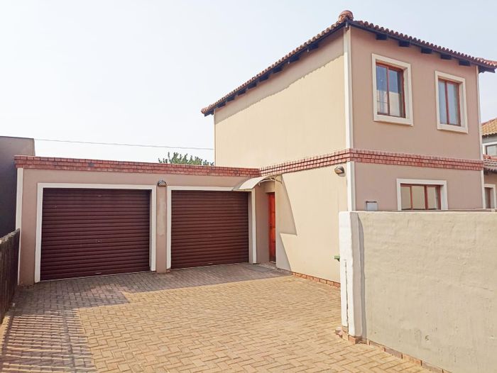 Property #2185469, House rental monthly in Meyersig
