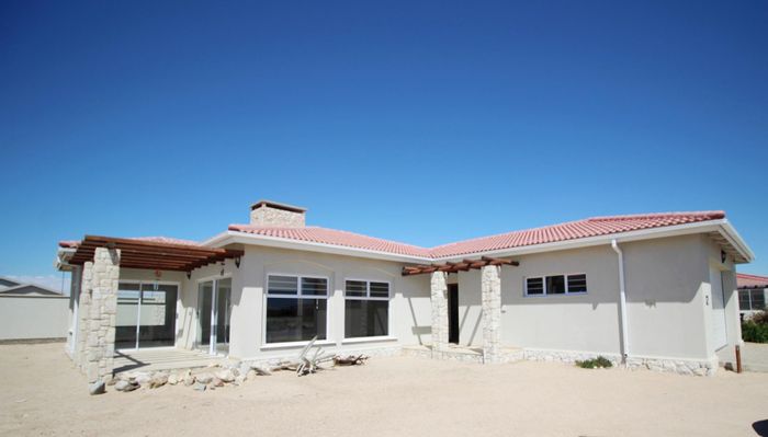Property #2151034, House pending sale in Swakopmund Retirement Village