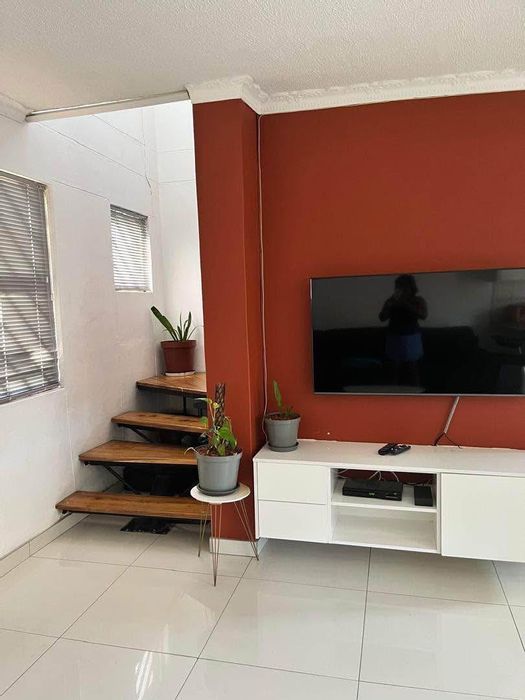 For Sale: Apartment in Khomasdal with 2 bedrooms, courtyard, and carport.