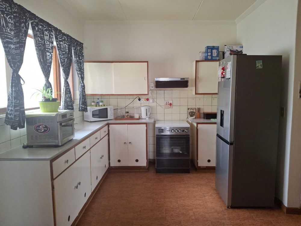 Kitchen with scullery 