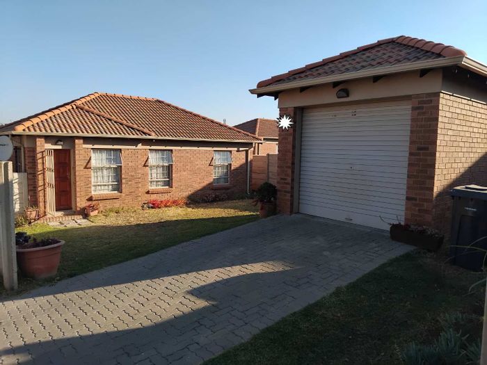 Property #2255809, House for sale in Olievenhoutbosch