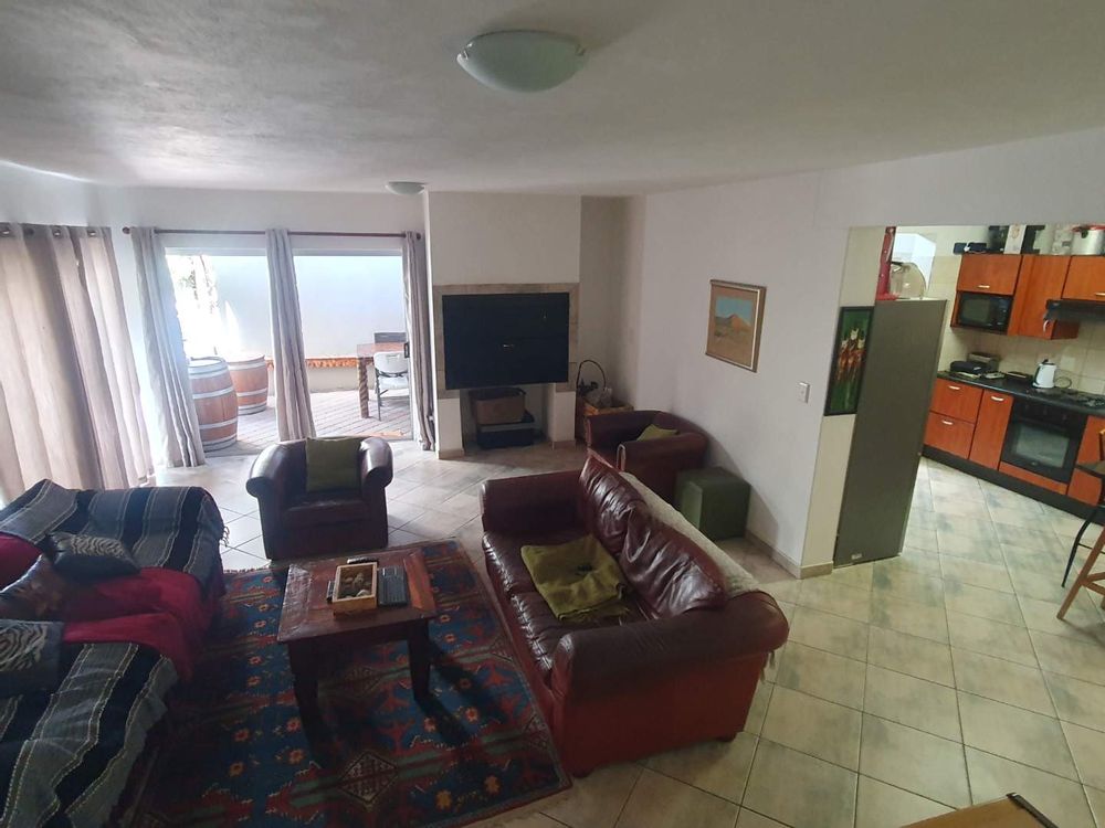 Sitting room with indoor Braai