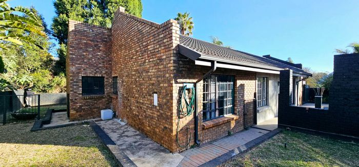 Property #2171972, House for sale in Faerie Glen
