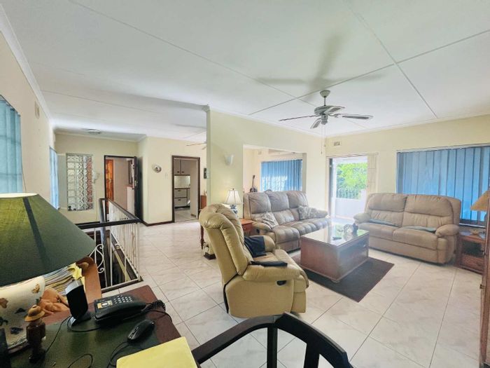 Park Hill House For Sale: 3 Bedrooms, spacious garden, security features, expansion potential.