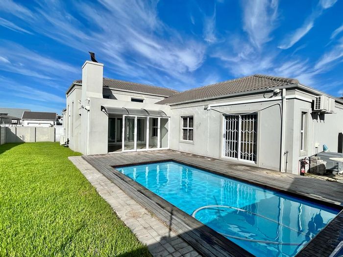 Property #2154668, House for sale in Parklands North
