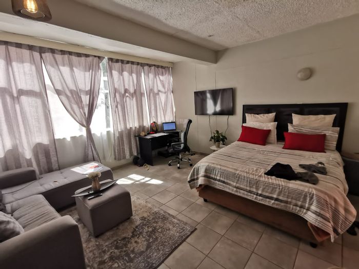 1-Bedroom Apartment For Sale in Arcadia, near Hotel 224 and Union Buildings.