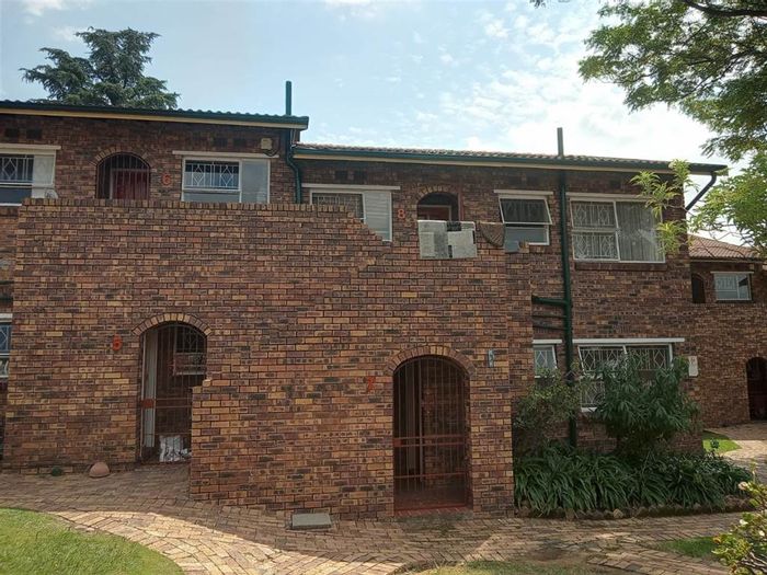 Property #2200931, Apartment rental monthly in Buccleuch