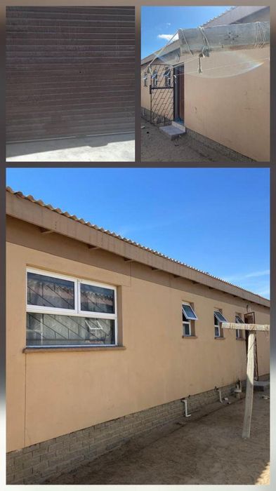 Townhouse for Sale in Walvis Bay Central: 3 Bedrooms, 2 Bathrooms, Spacious 512m².