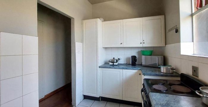Property #2195618, Apartment for sale in Arcadia