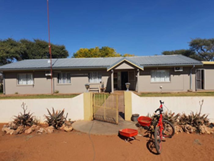 Expansive Okahandja Central Small Holding with 2 Homes, Boreholes & Camps For Sale!