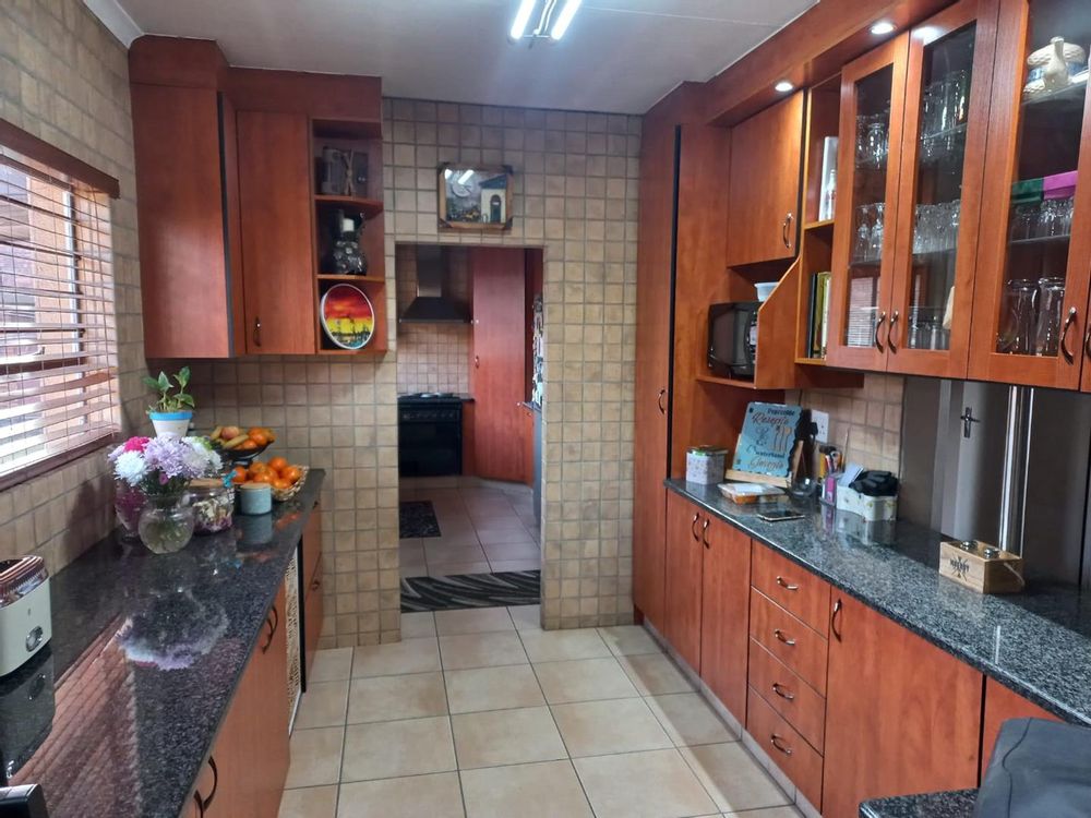 spacious kitchen