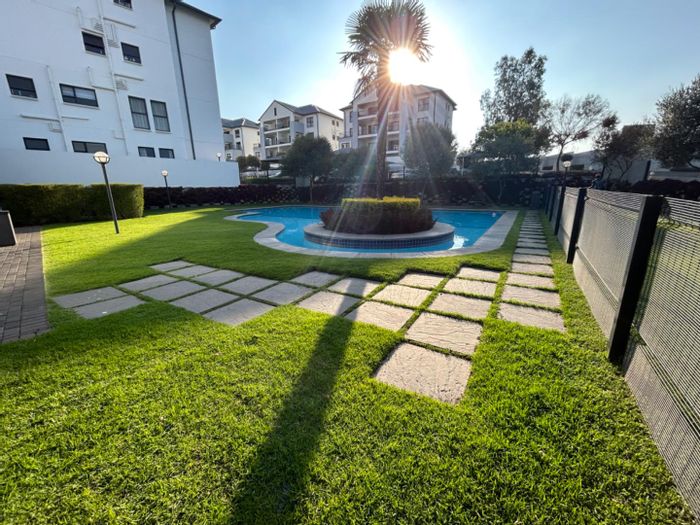 Modern Apartment For Sale in Petervale: Spacious Garden, Lifestyle Centre.