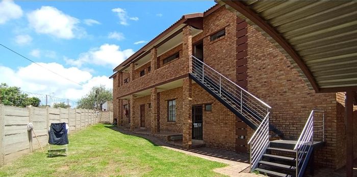 2-Bedroom Apartment For Sale in Olievenhoutbosch with secure access and parking.