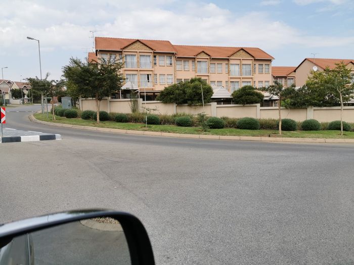 Property #2099528, Apartment for sale in Summerfields Estate