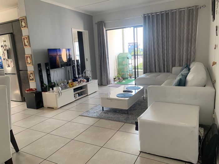 Property #2255802, Apartment rental monthly in Greenstone Hill Central