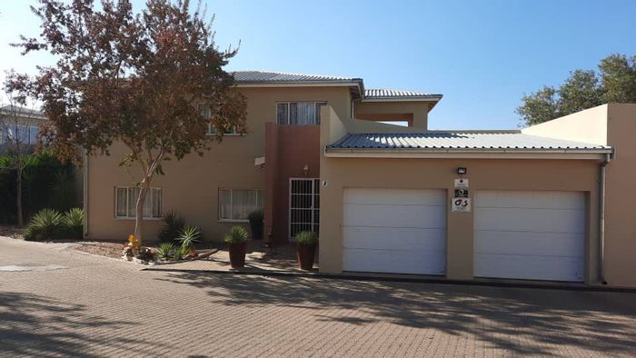Property #2406793, Townhouse For Sale in Olympia