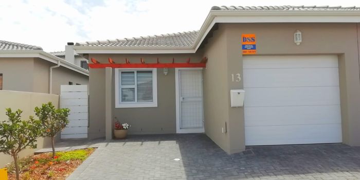 Property #2184346, Townhouse for sale in Parklands North