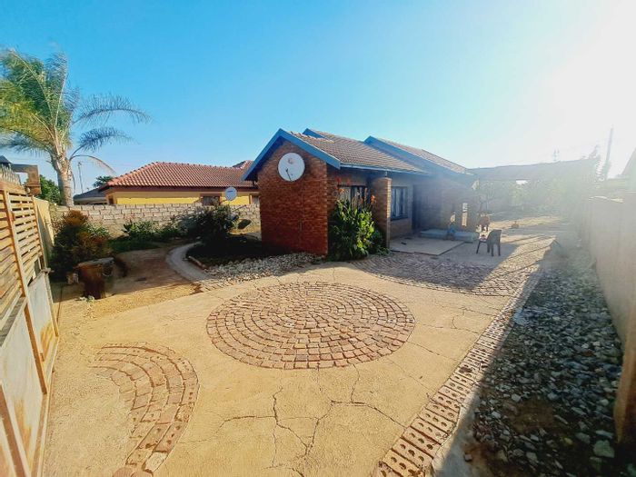 Property #2359256, House Rental Monthly in Mamelodi Gardens